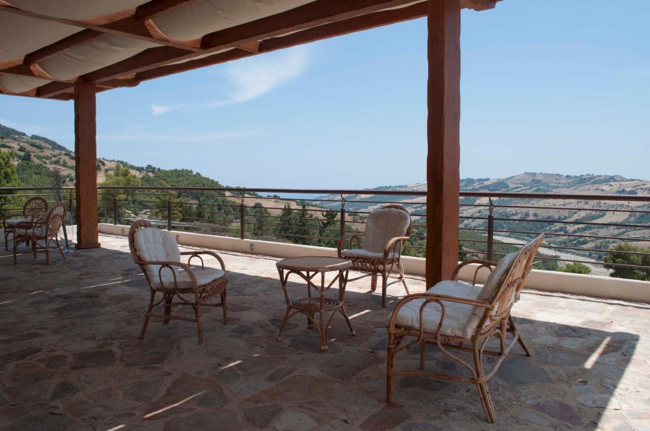 Casale 700 Bed & Breakfast Amendolara Exterior photo